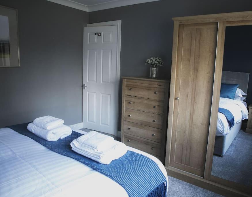 Walshford Lodge Cowthorpe Kültér fotó
